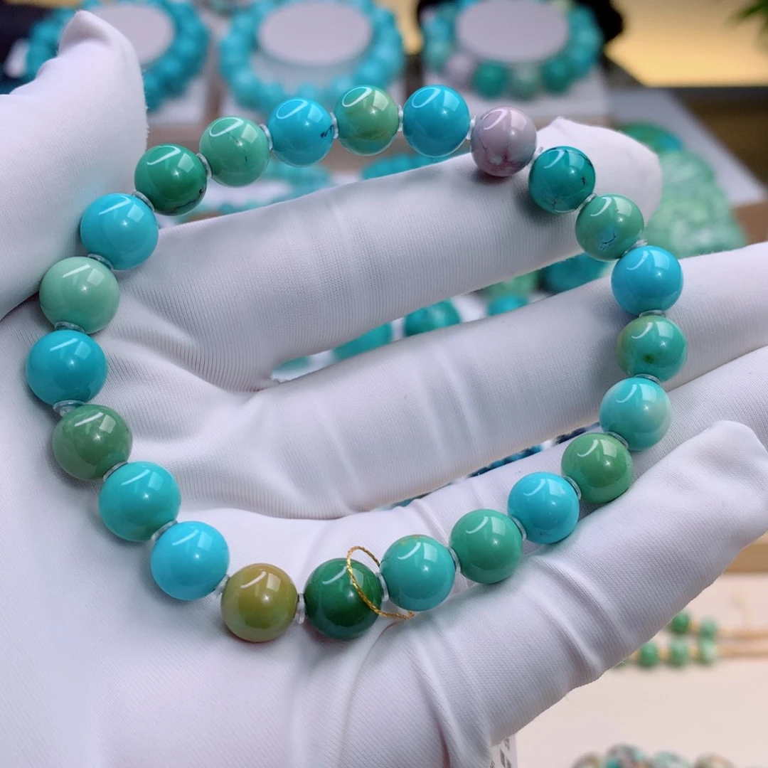 未镶嵌绿松石颈饰