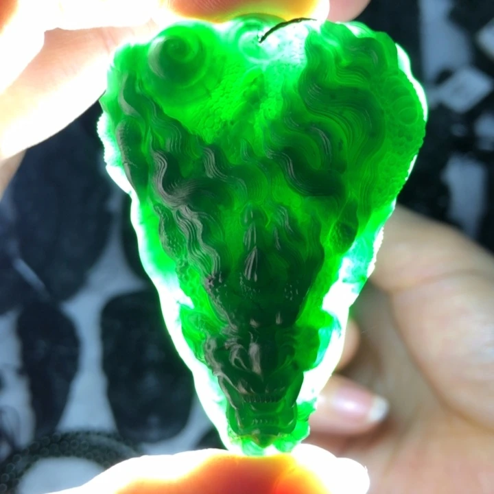 定制翡翠未镶嵌龙头霸业