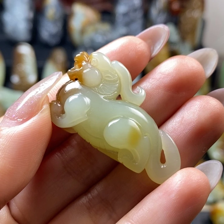 和田玉未镶嵌挂件