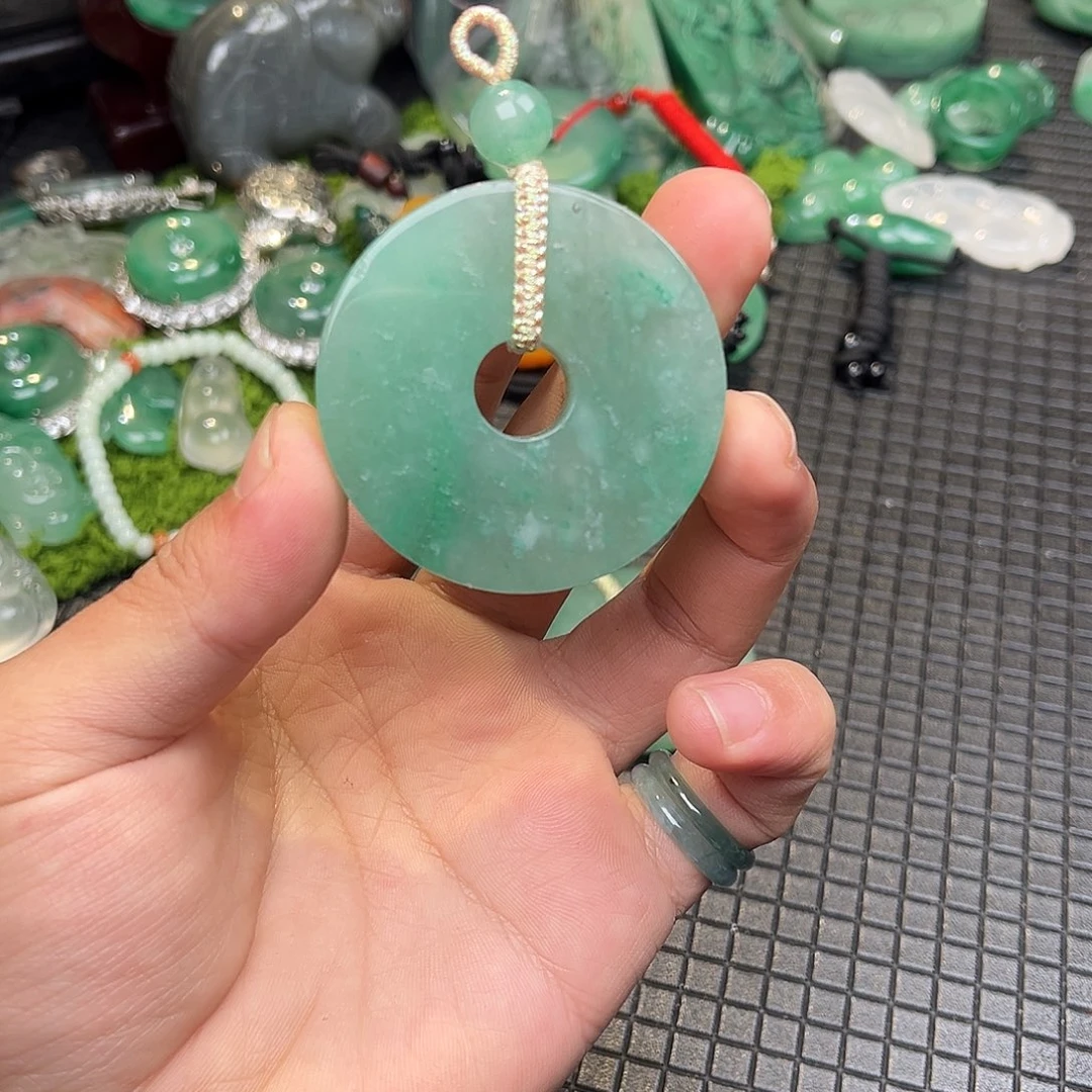 石英质玉（非洲翠）未镶嵌手链