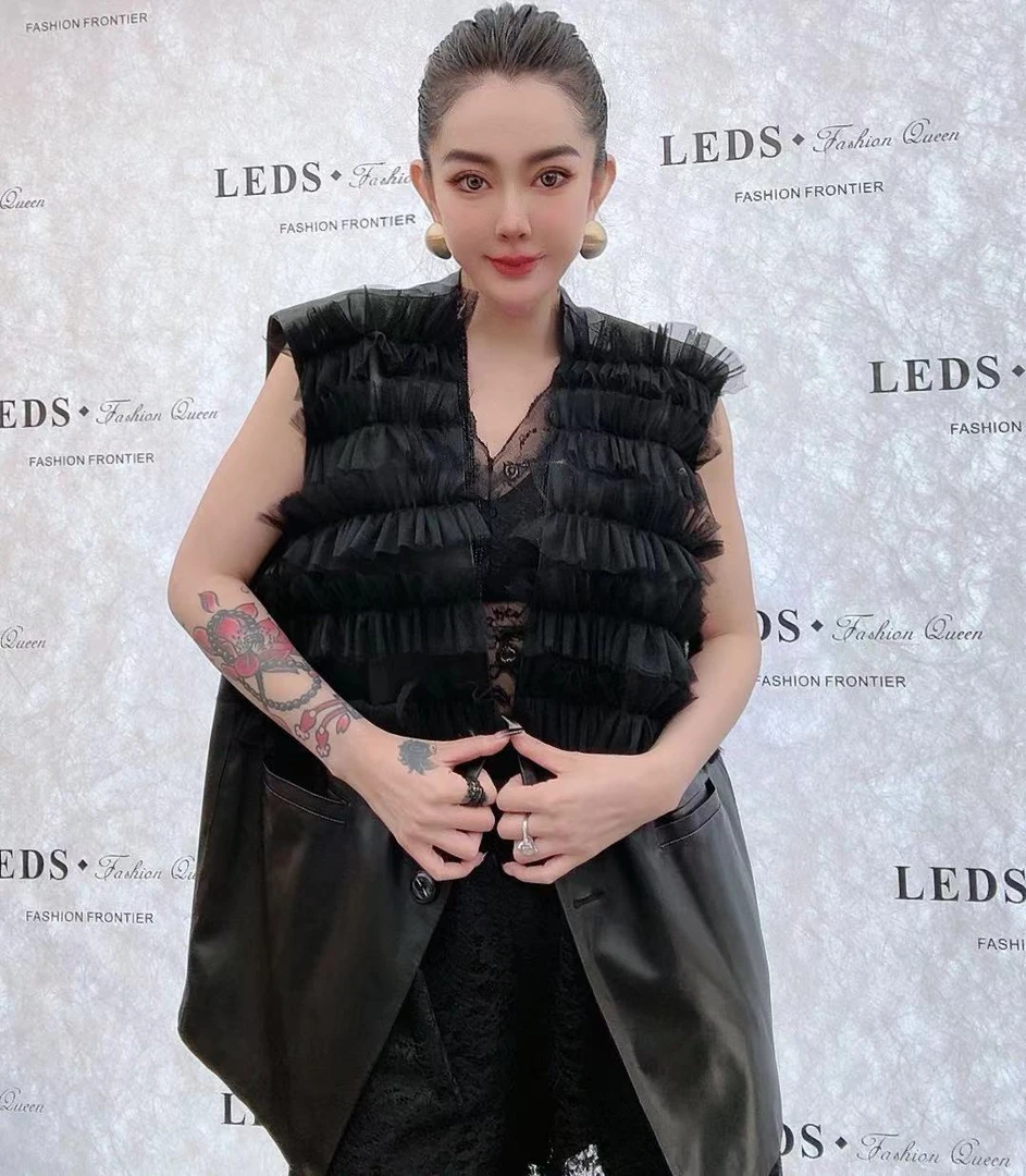 LEDS 25113 春季新款欧根纱装饰纯色马夹