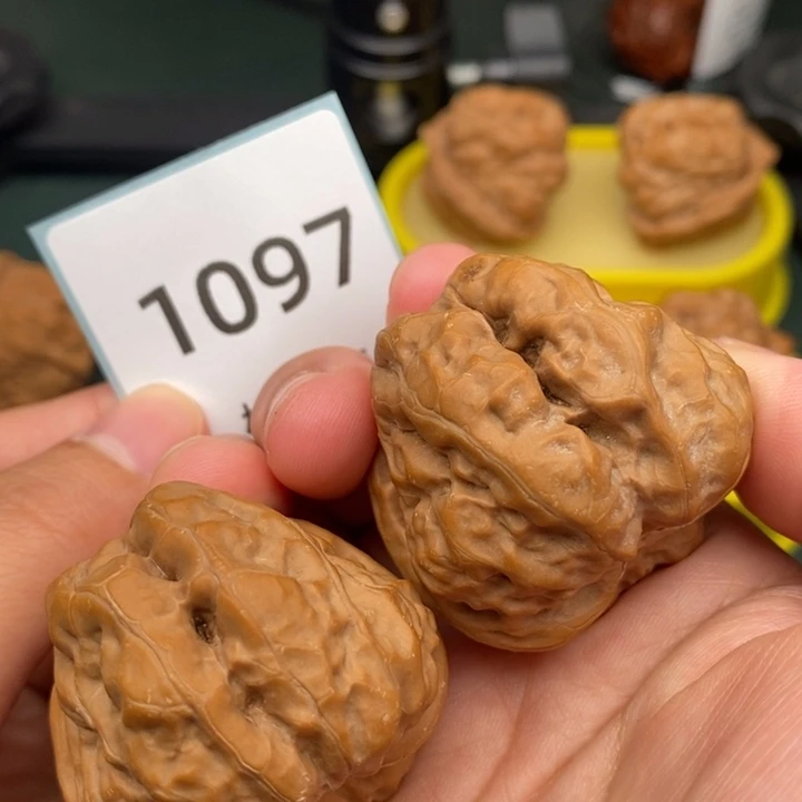 吊坠文玩核桃1097号肌肉哇40.45.36