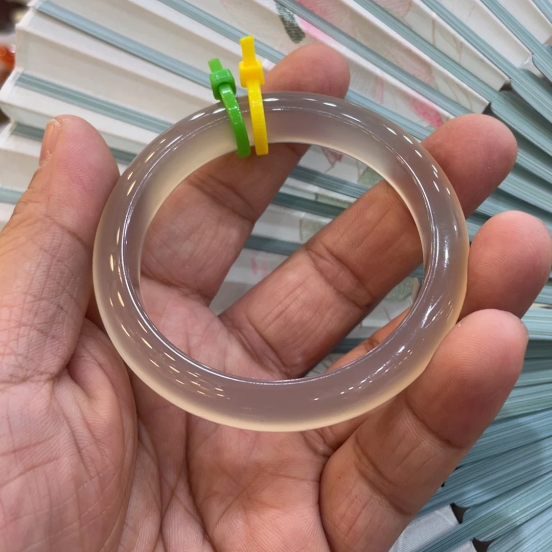 玛瑙/玉髓手镯未镶嵌一**茶