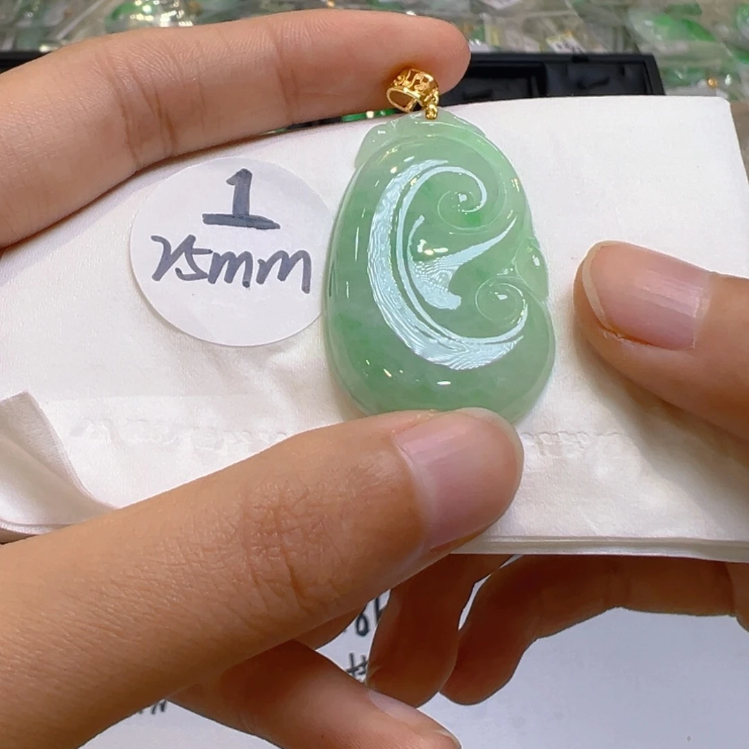 翡翠18K金镶嵌吊坠(不含链)