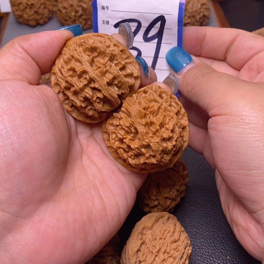 文玩核桃把件苹果园42