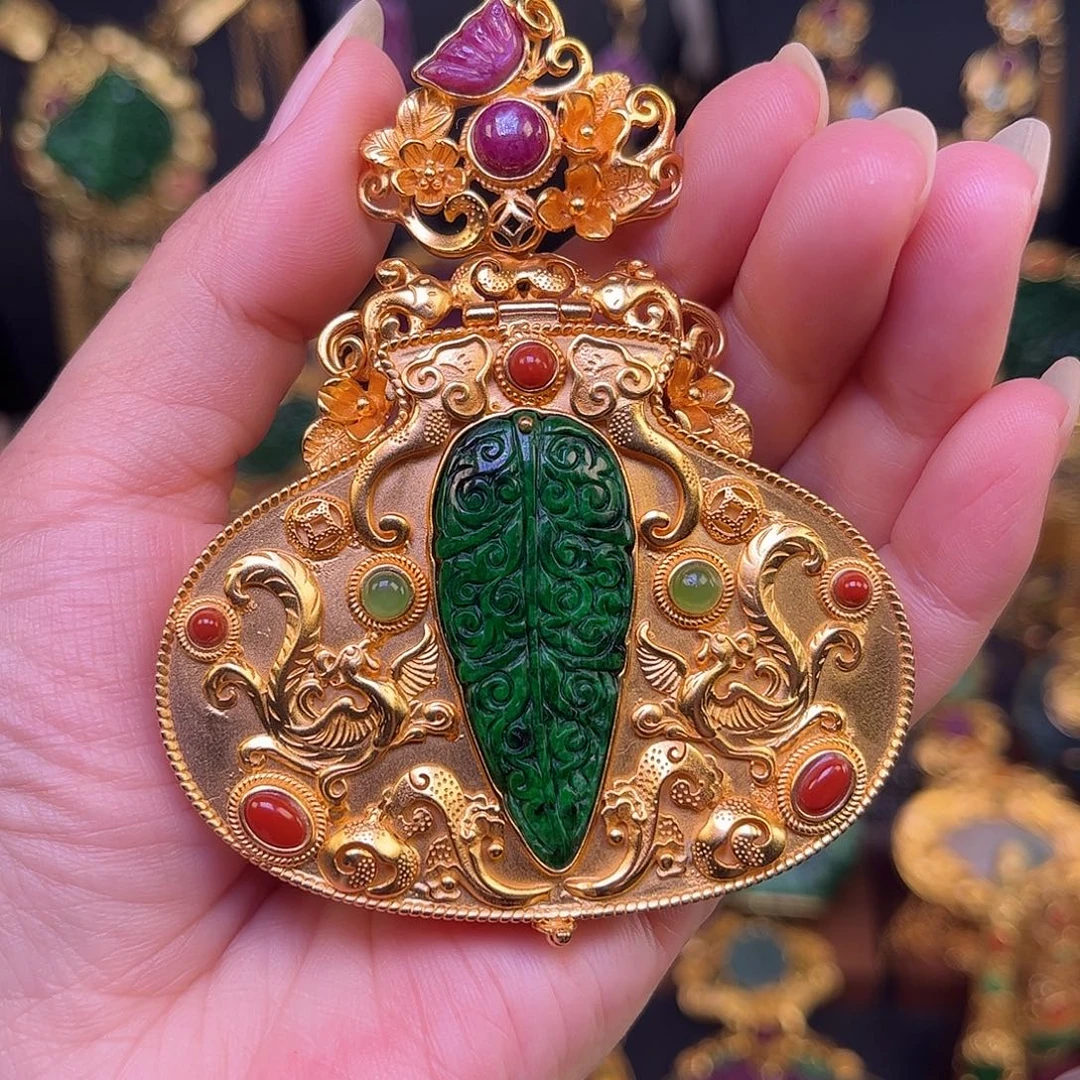 翡翠银S925镀金镶嵌吊坠(不含链)翡翠多宝嘎乌盒吊坠