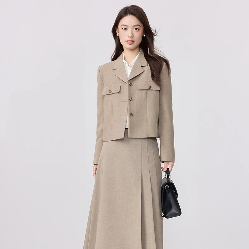 短款学院风纯色通勤风单排扣西装气质设计感西服复古显瘦小个子