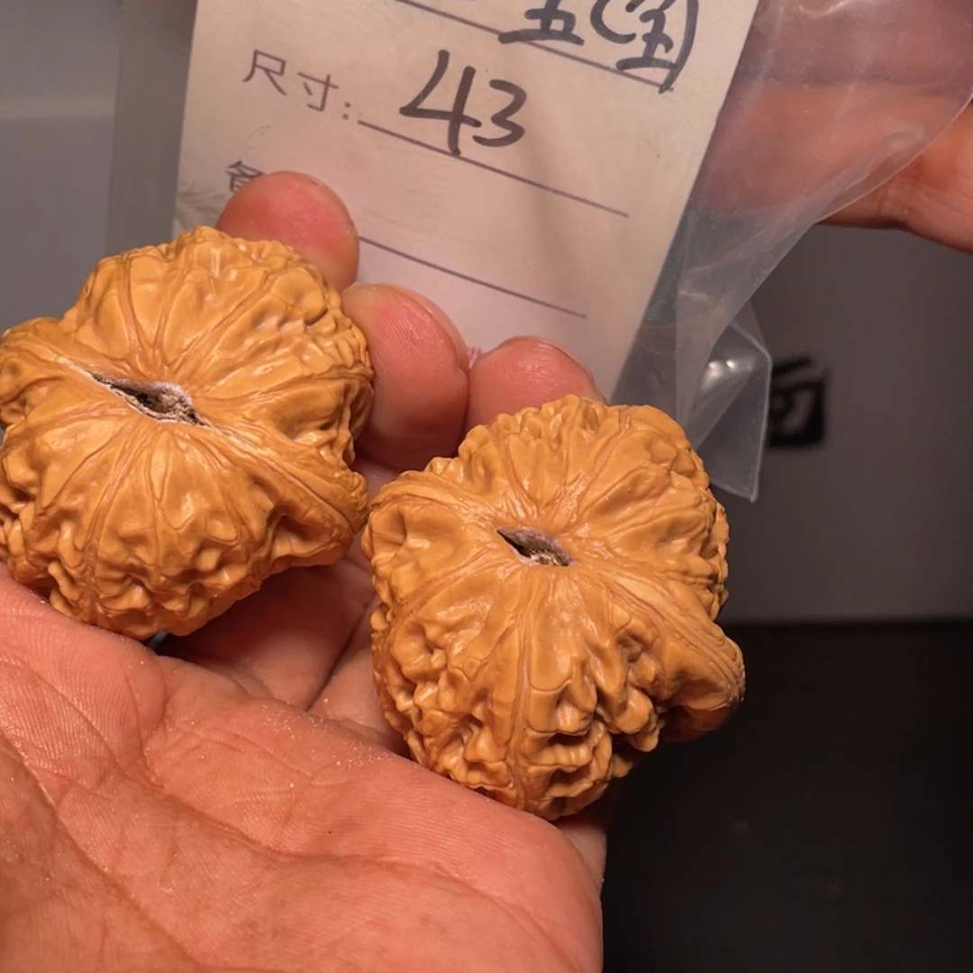 文玩核桃吊坠文玩核桃