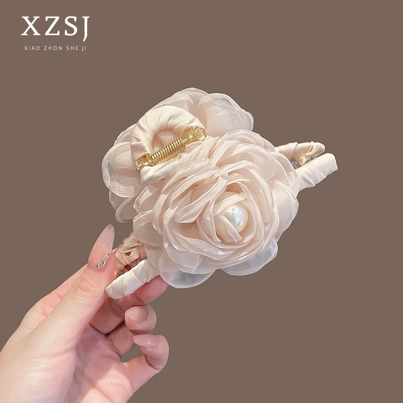 13cm温柔花朵珍珠抓夹女高级感新款鲨鱼夹后脑勺盘发手工发夹发饰
