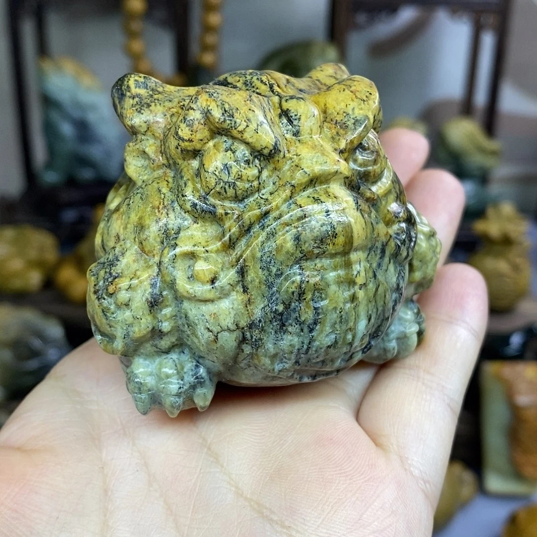 岫岩河磨玉（透闪石质玉）未镶嵌把件