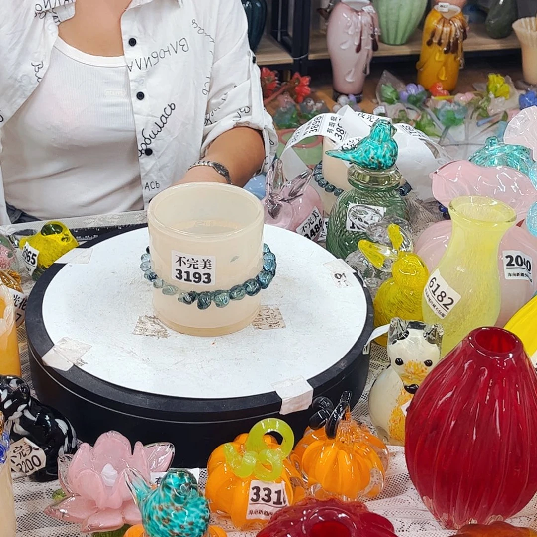 3193 家悦琉璃工艺品不完美