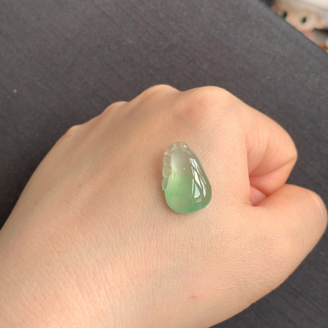 翡翠未镶嵌颈饰天然翡翠