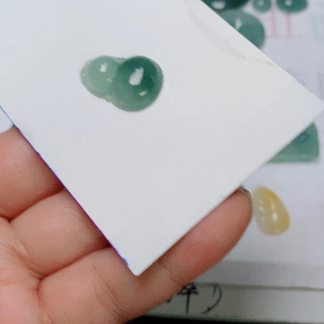 翡翠未镶嵌挂件翡翠