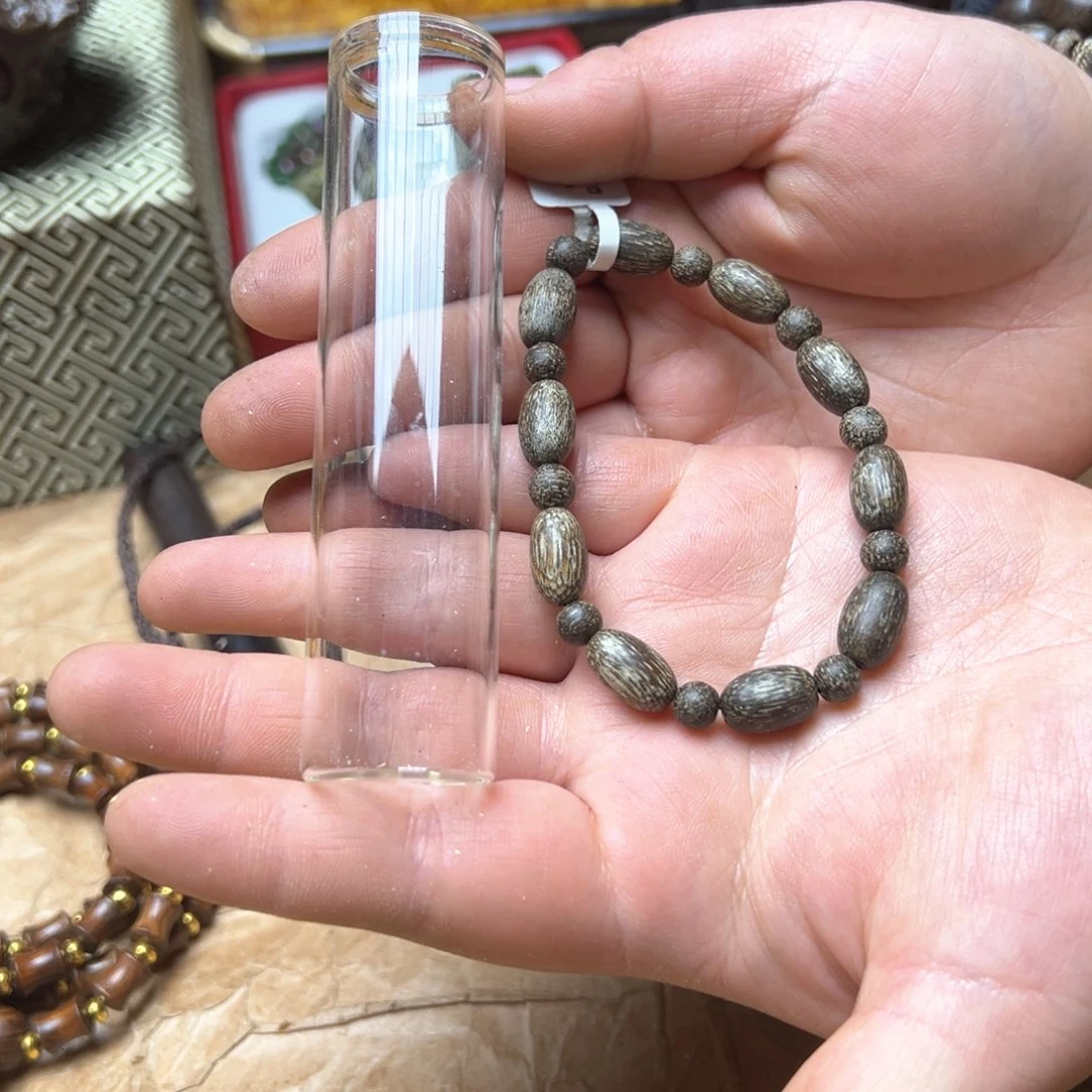 大叶紫檀（黑酸枝木类）