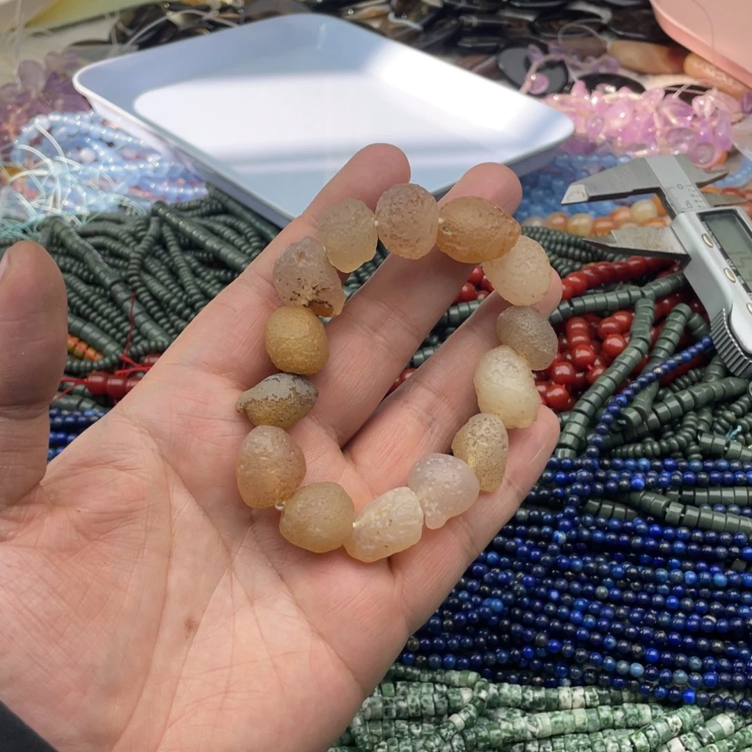 玛瑙/玉髓珠宝半成品未镶嵌一条装老玛瑙原石手串