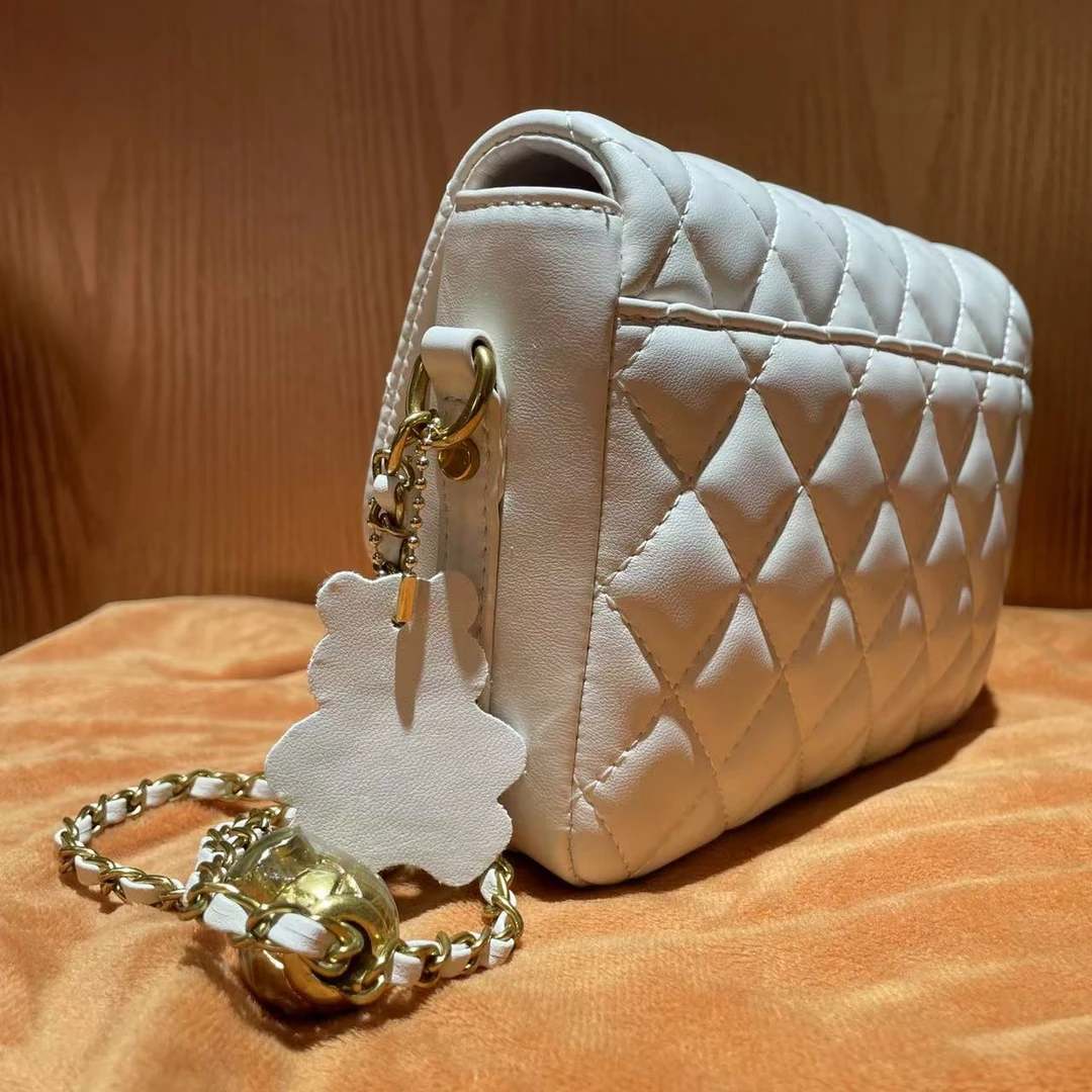 HIRMRIS手工真皮包21-551131-白   金球菱格眼睛香