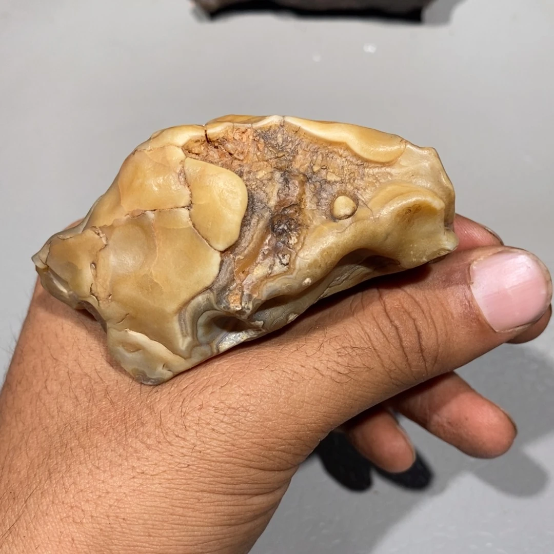丹***道玛瑙/玉髓车挂合金826