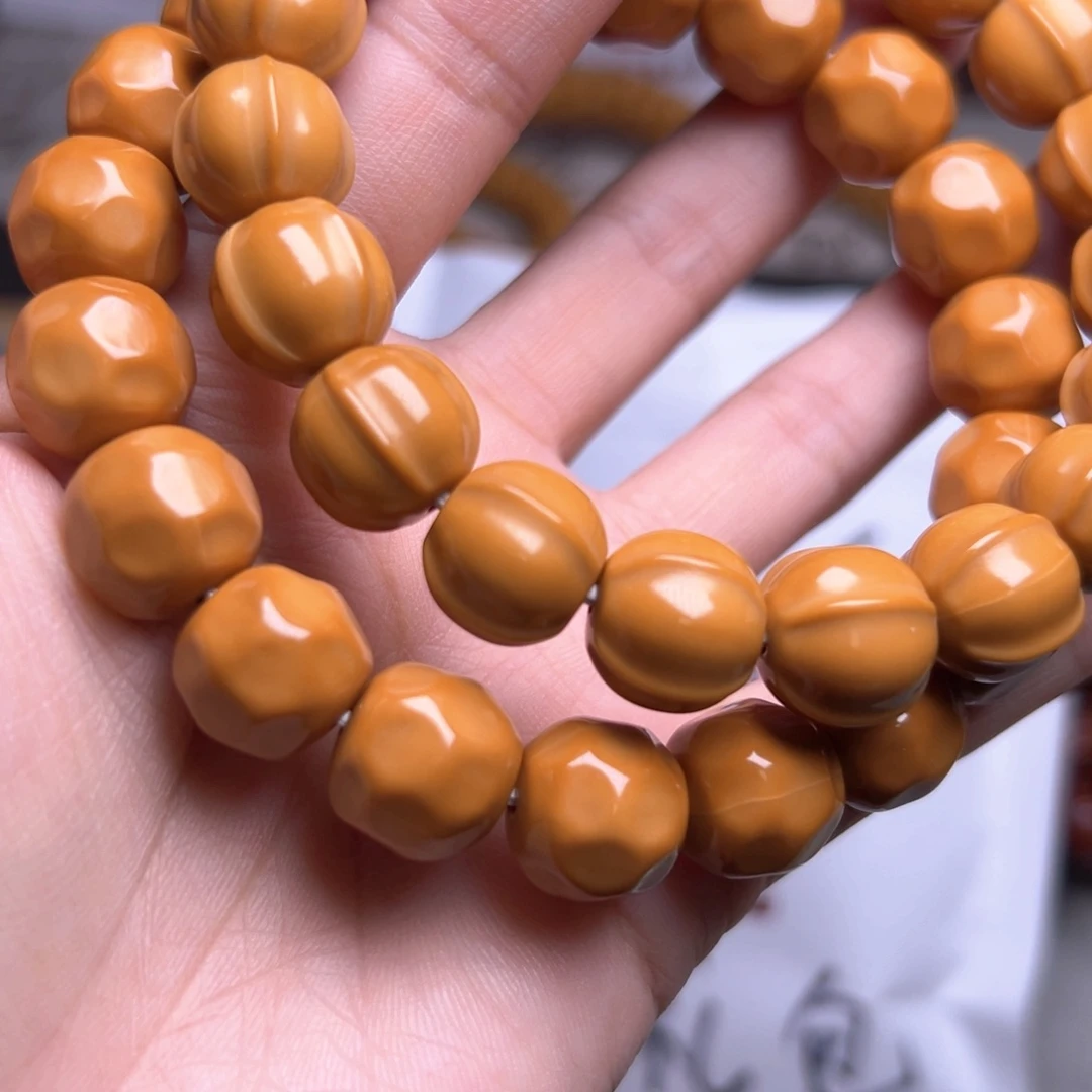 猴头核桃手串鲨鱼奶酪