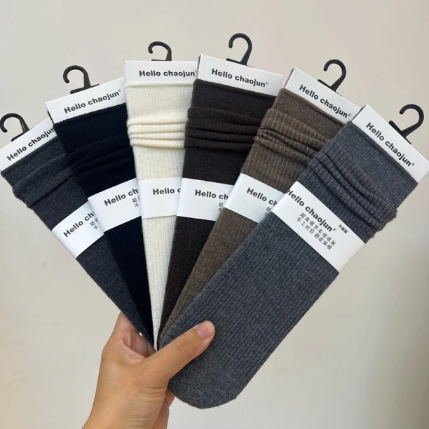 秋冬超柔绵羊绒纯色竖条堆堆袜带后跟时尚百搭暖和舒适（超骏7807）