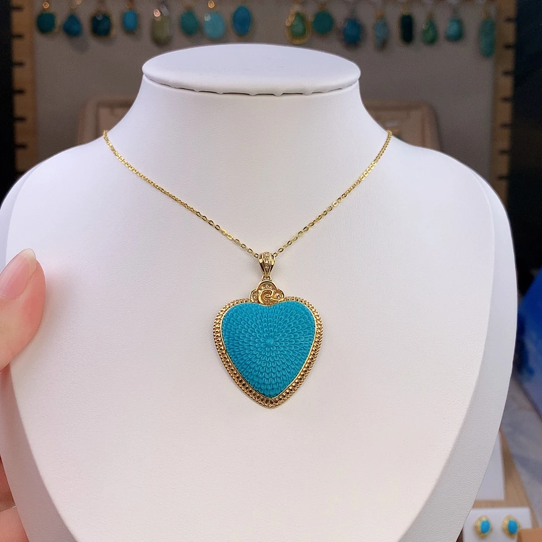 绿松石18K金镶嵌颈饰