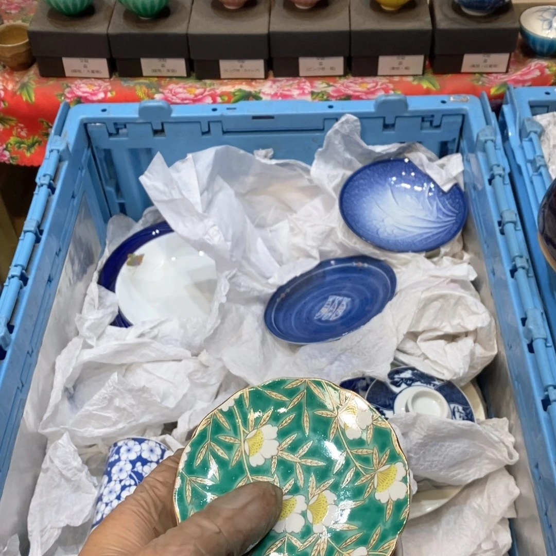 瓷片?**月适合哈哈哈哈哈哈