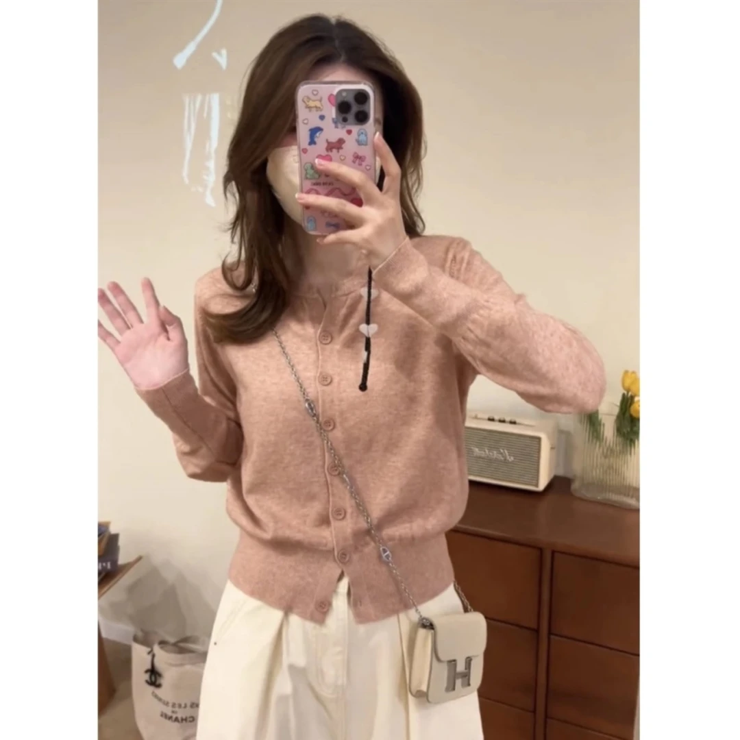 秋冬软糯新款薄款蓝色女韩版内搭圆领宽松短款小外搭毛衣外套上衣