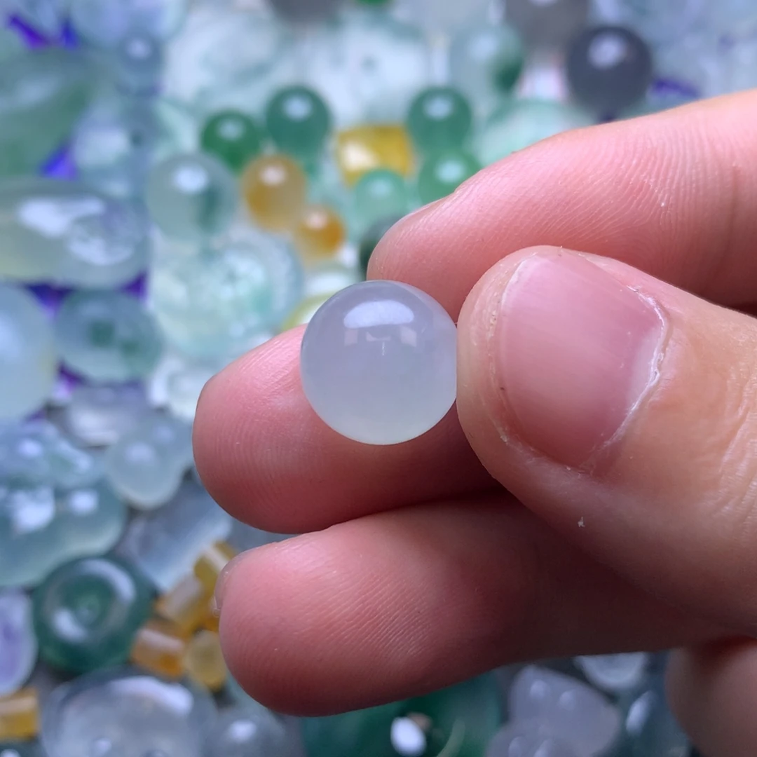 定制翡翠未镶嵌珠子