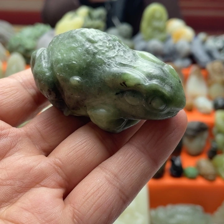 和田玉（碧玉）未镶嵌把件