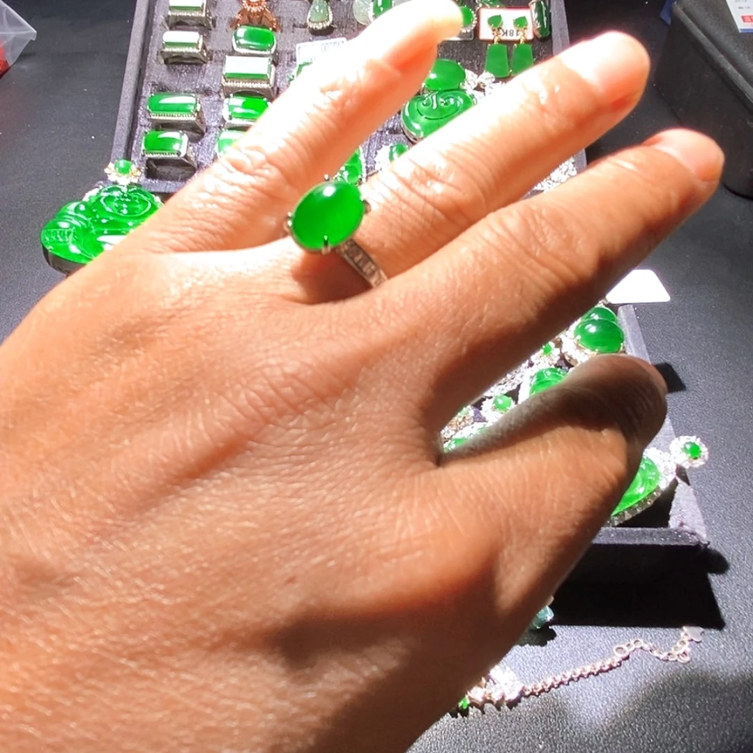 翡翠未镶嵌戒指A货翡翠12