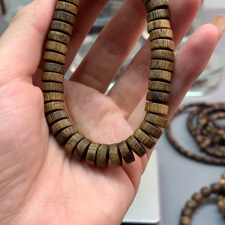 沉香手串0.8药片珠单圈达拉干