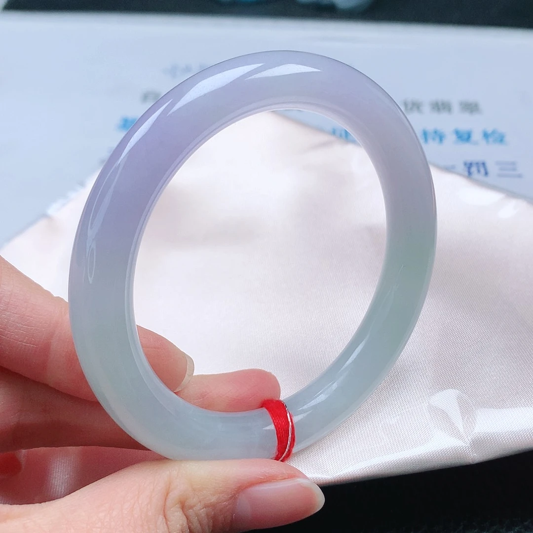 翡翠手镯（圆镯）未镶嵌57圆