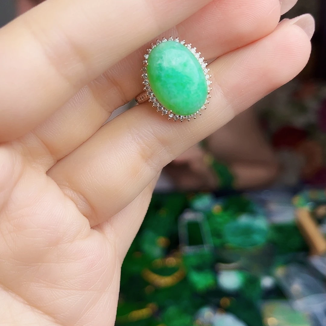 翡翠银S925镶嵌颈饰多样性