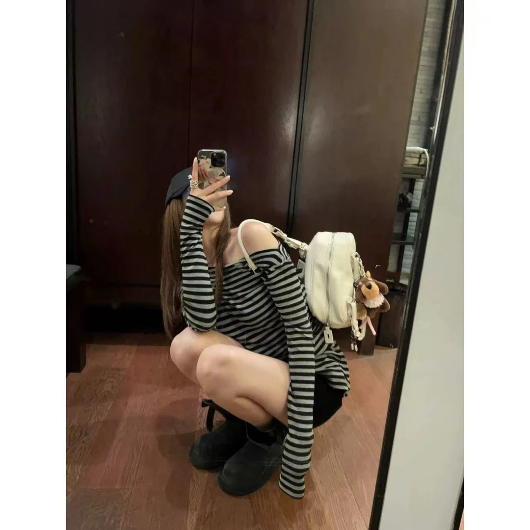 徐秋阳  条纹一字肩   春季新款百搭时尚休闲显瘦显白短袖12558