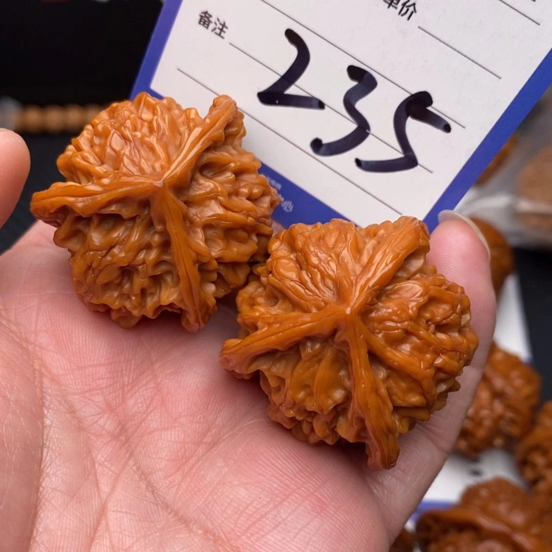 把件桃核盘山37左右