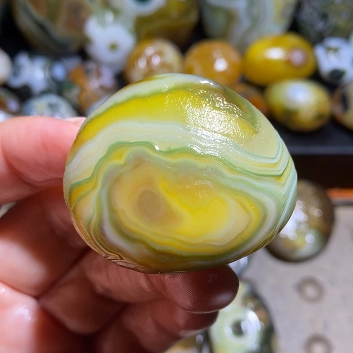 未镶嵌玛瑙/玉髓珠宝半成品66