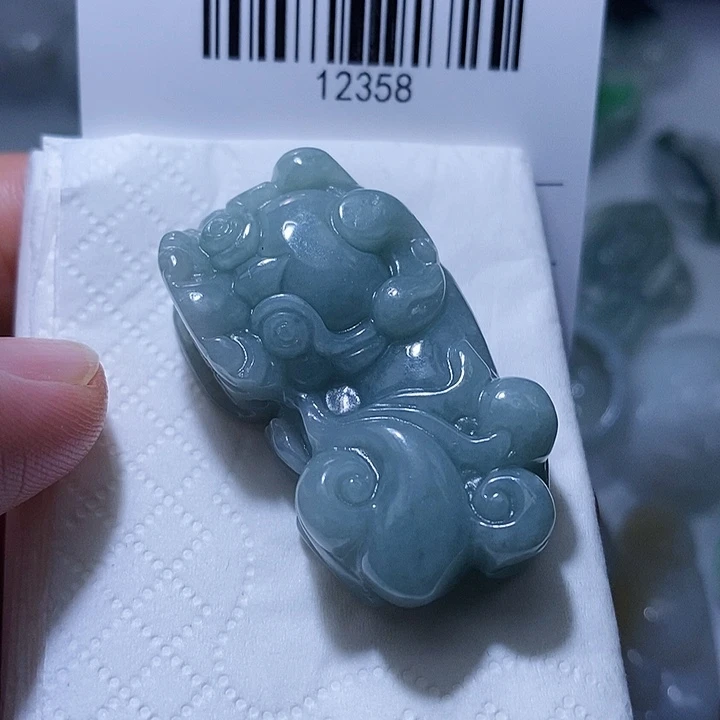 翡翠未镶嵌颈饰天光墟翡翠市场现金代购