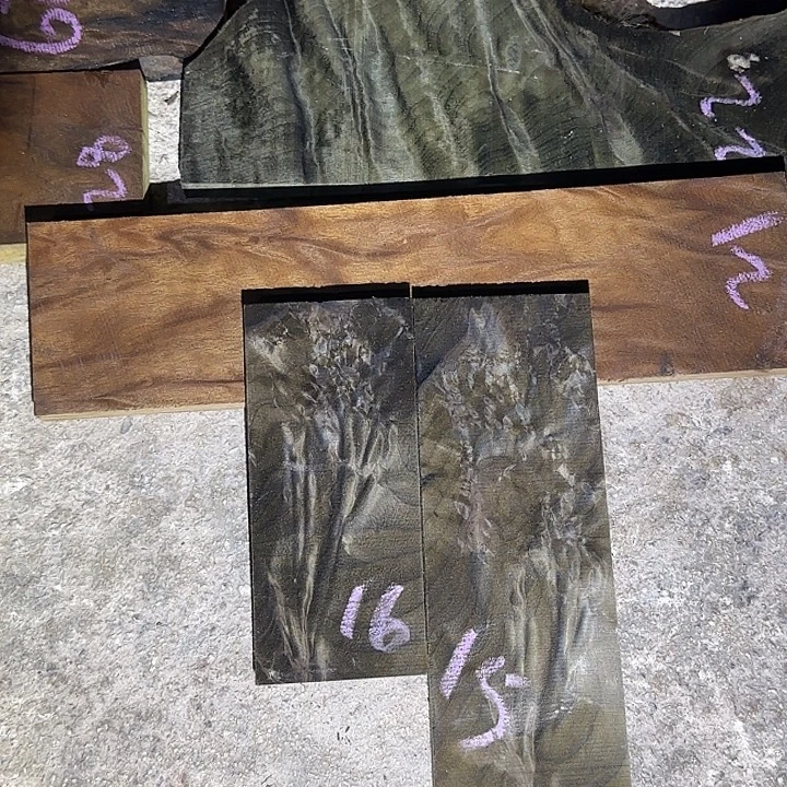 国***哥金丝楠木原料摆件