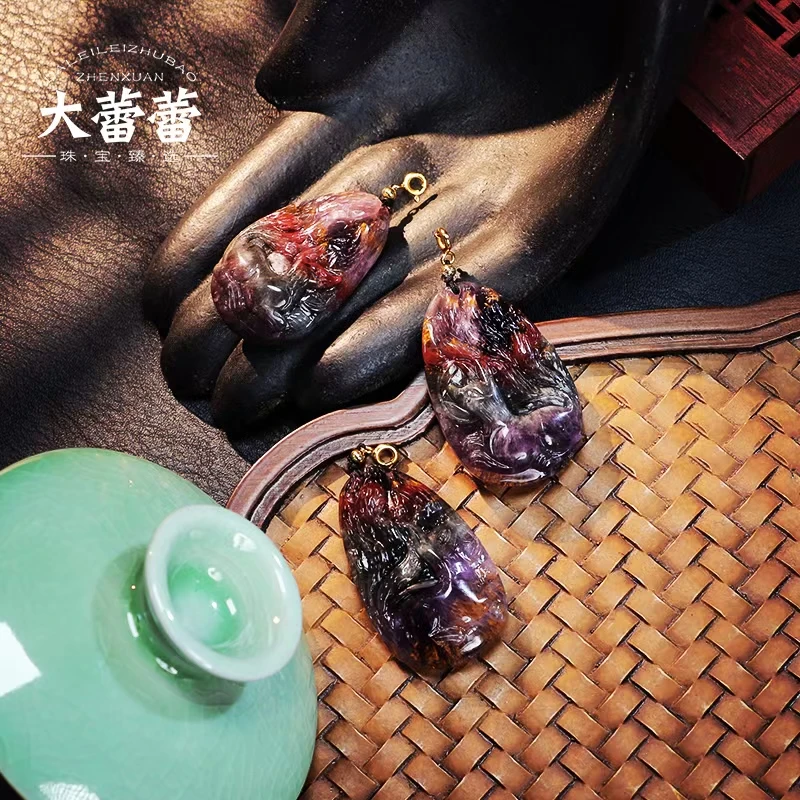 极光四色九尾狐雕刻吊坠-多样性发其一654H120