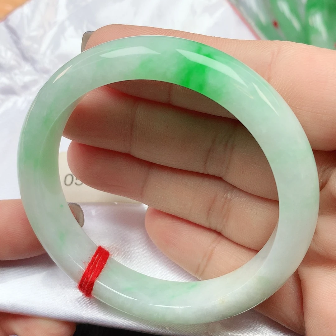 翡翠手镯未镶嵌正圈050012