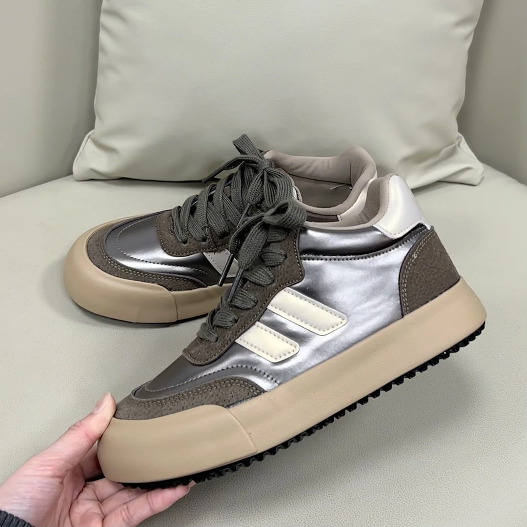 6584 棕色 板鞋女款2025新款时尚软底高帮鞋子学生潮流复古女鞋