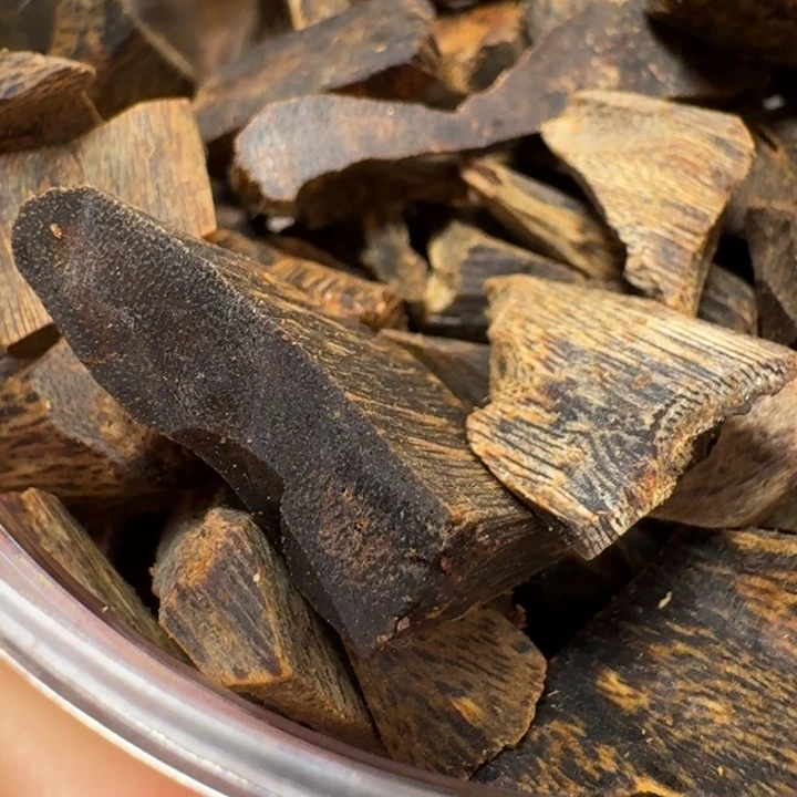 小***贝沉香沉香碎屑棋楠紫棋高端牛肉干块料101克