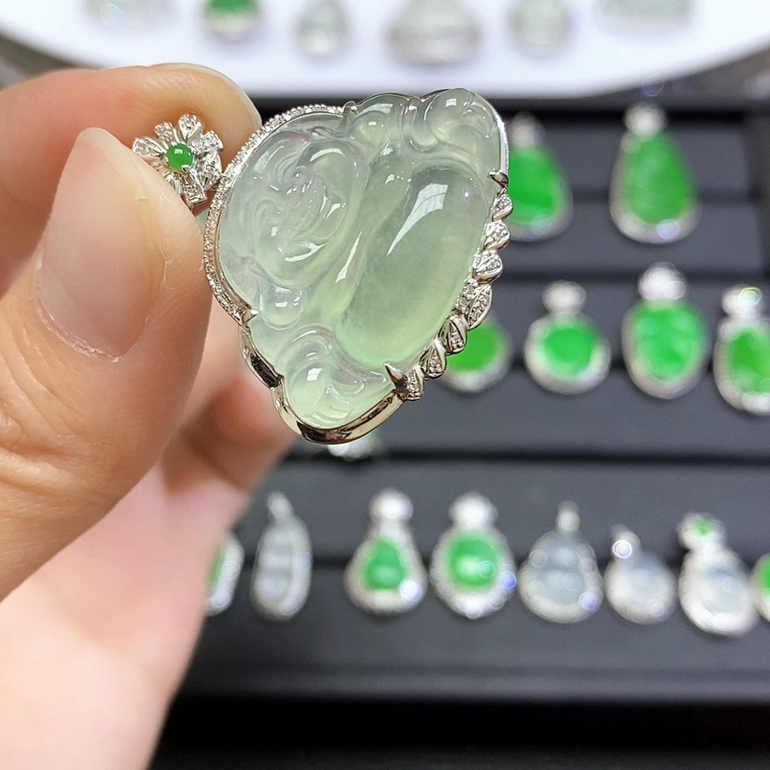 翡翠18K金镶嵌吊坠(不含链)