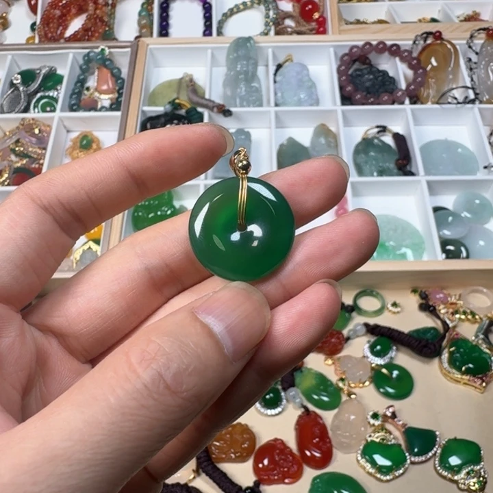 玛瑙/玉髓颈饰合金平安扣吊坠
