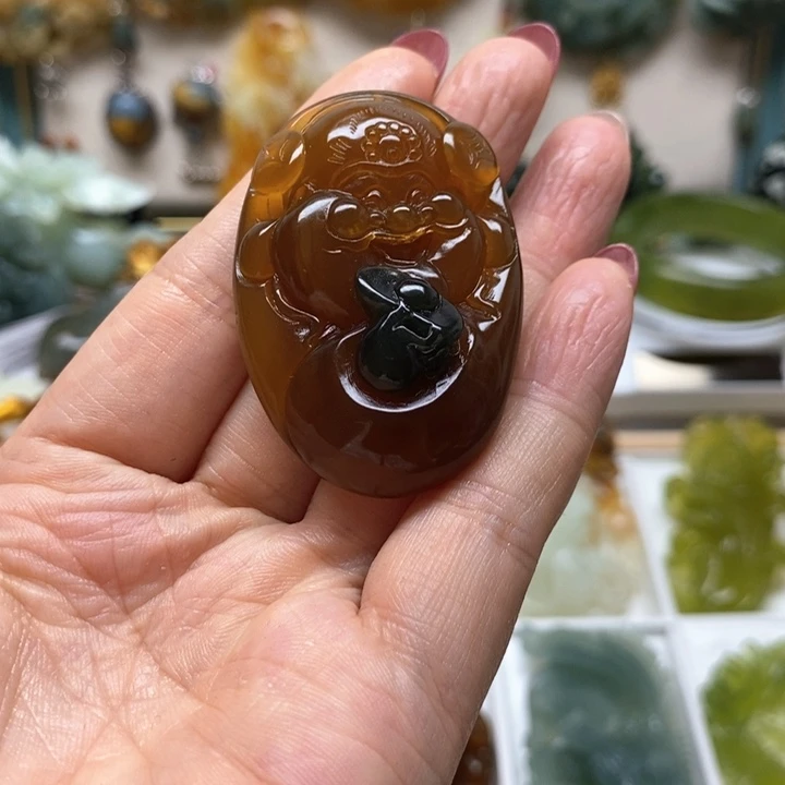 蛇纹石玉颈饰未镶嵌?****?