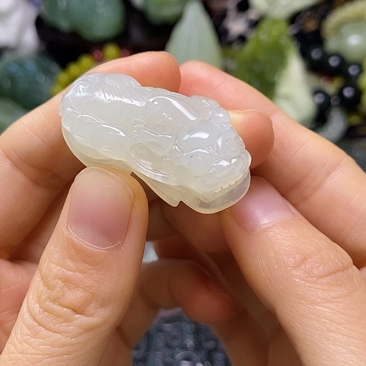 岫玉未镶嵌岫玉颈饰