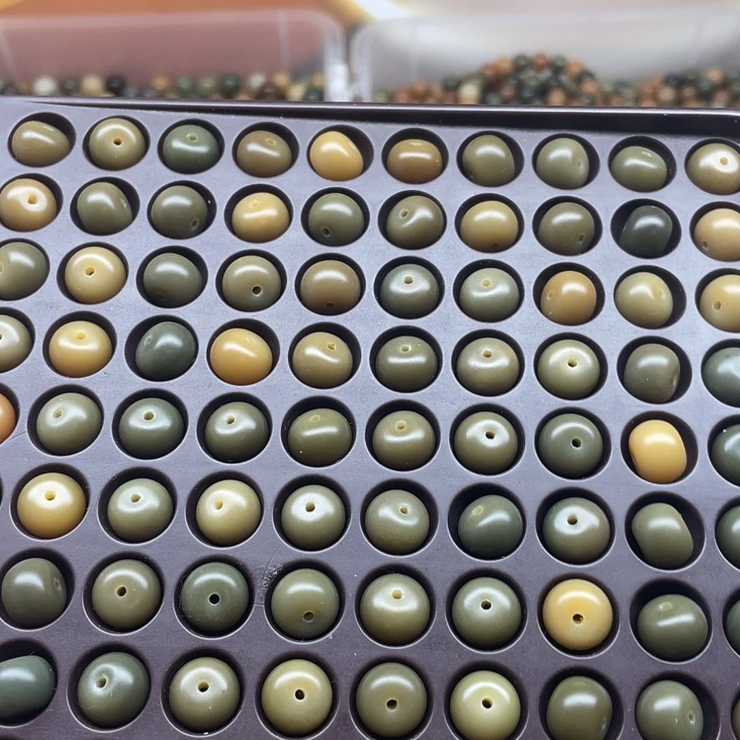 白玉菩提吊坠11阴皮绿苹果110颗