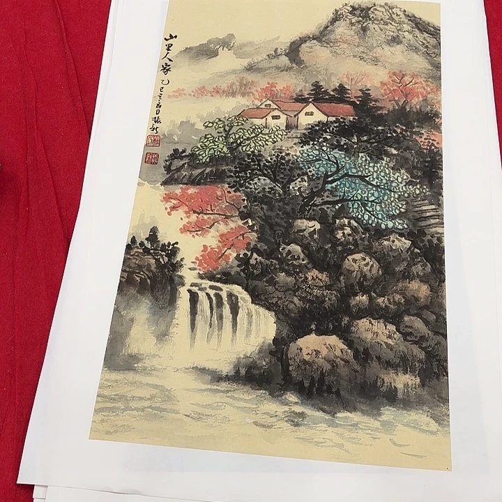国画花鸟等图案为一体