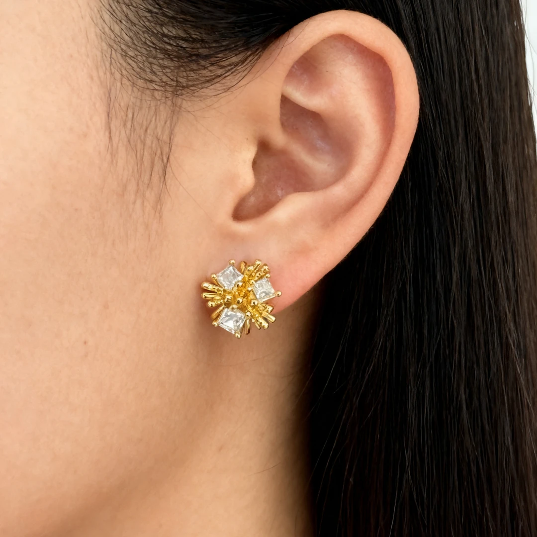 铜合金合成锆石耳饰 小众设计感小烟花耳钉高级感ins网感百搭耳饰