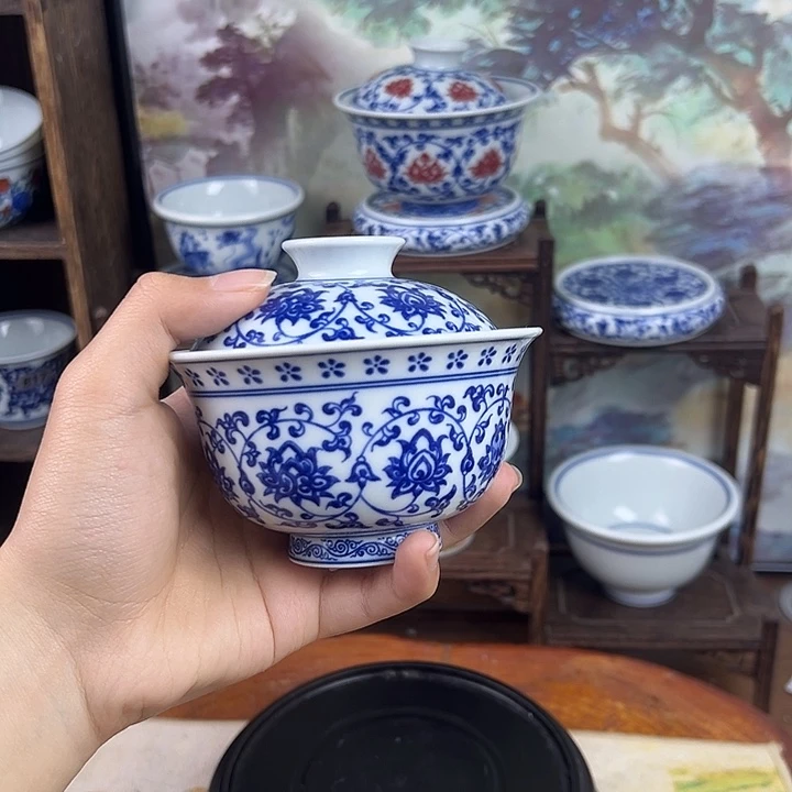 杯子陶缠枝莲盖碗