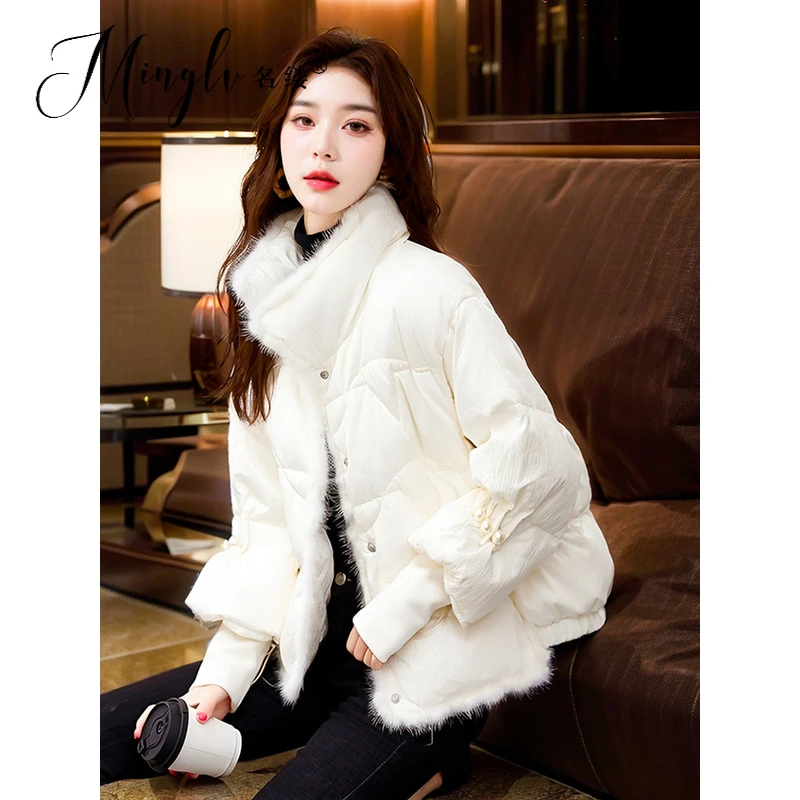 名缕女装2025冬季轻奢高级感时尚轻奢保暖拼接设计感羽绒服外套女